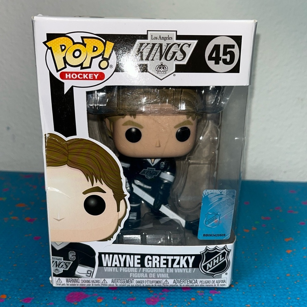New Funko POP! NHL: WAYNE GRETZKY #45 (Los Angeles Kings) Vinyl Figure